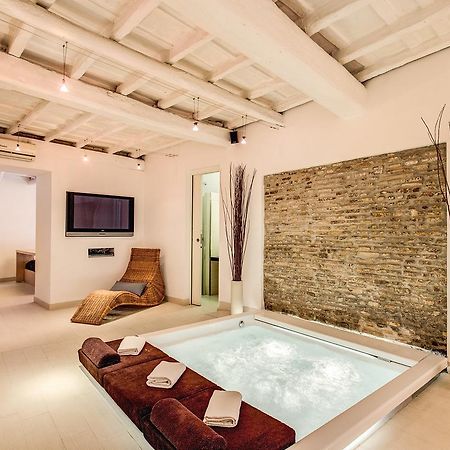 Yh Jacuzzi Suite Rome Exterior photo